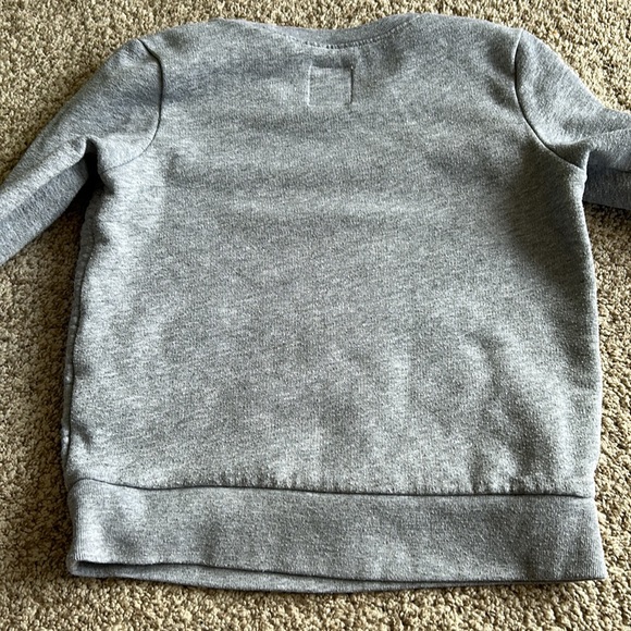 ON Kangaroo Pouch Crewneck - Picture 3 of 4